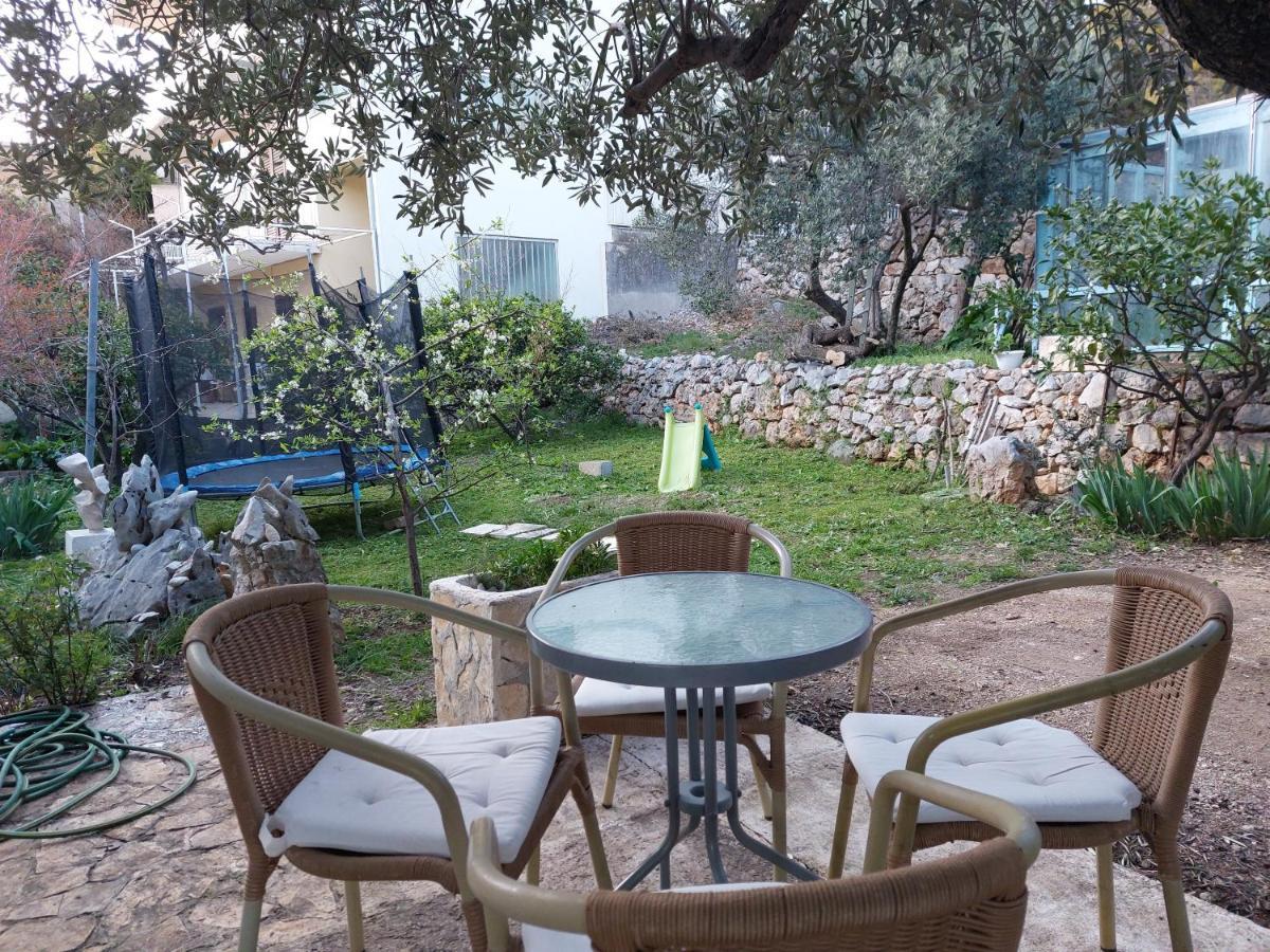 Apartment Oliva Podgora